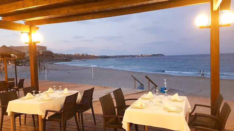 Restaurante Montepiedra at the beach front. Properties for sale with sea views in Campoamor.